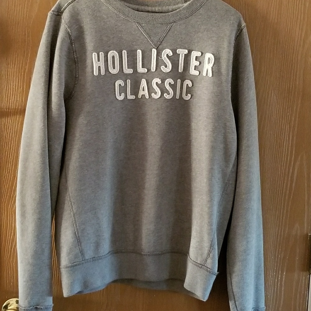 Hollister sweater
